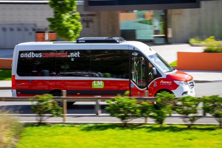 El código QR llega al transporte de Andorra - Perception - diseño web ...